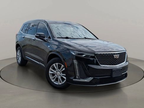 Used 2021 Cadillac XT6 Luxury w/ LPO, Floor Liner Package AWD/4WD image 7
