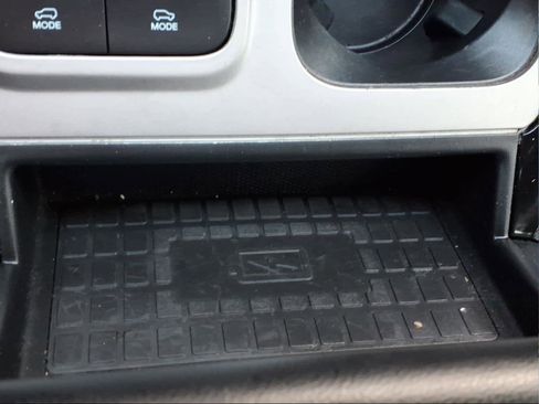 Used 2022 Ford Explorer ST-Line w/ Class IV Trailer Tow Package image 18