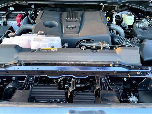 New 2026 Toyota Tundra Platinum image 17