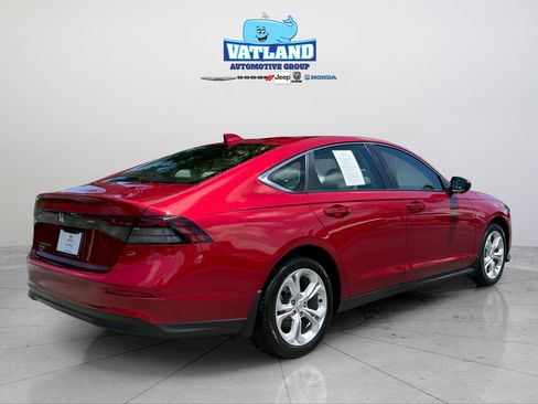 Used 2025 Honda Accord LX image 5