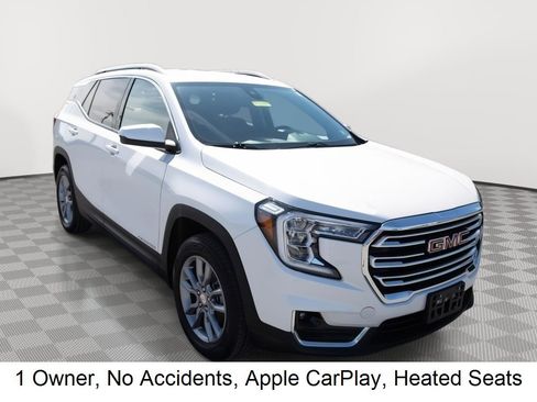 Used 2022 GMC Terrain SLT image 2