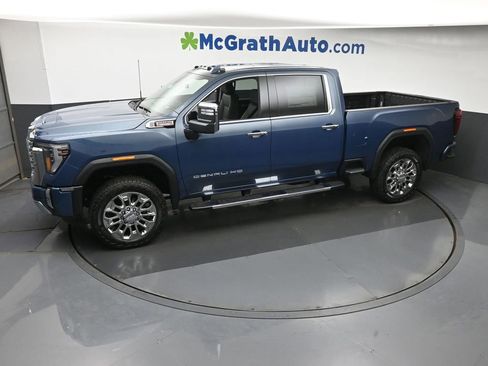 New 2026 GMC Sierra 2500 Denali w/ Technology Package AWD/4WD image 21