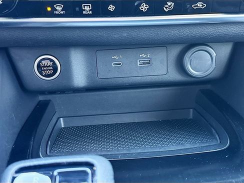 Used 2023 Nissan Rogue SV image 17