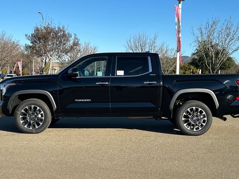 New 2026 Toyota Tundra Limited AWD/4WD image 9