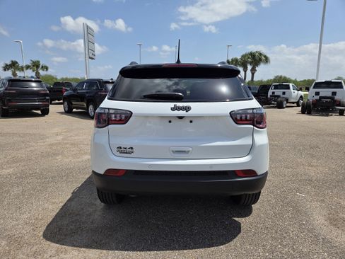 New 2026 Jeep Compass Limited AWD/4WD image 6