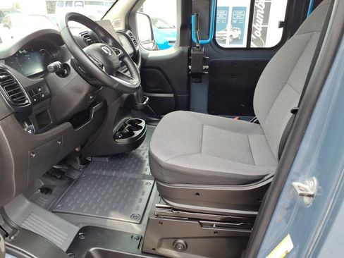 Used 2024 RAM ProMaster 3500 FWD image 8