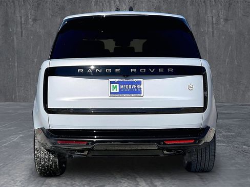 New 2026 Land Rover Range Rover SV image 4