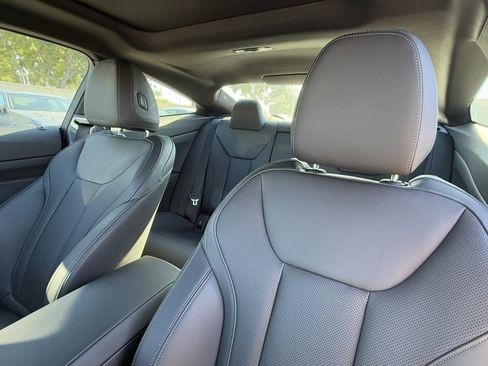 Used 2025 BMW 430i Coupe w/ Premium Package image 21