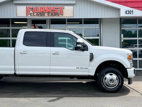 Used 2020 Ford F350 Lariat w/ Lariat Ultimate Package AWD/4WD image 12