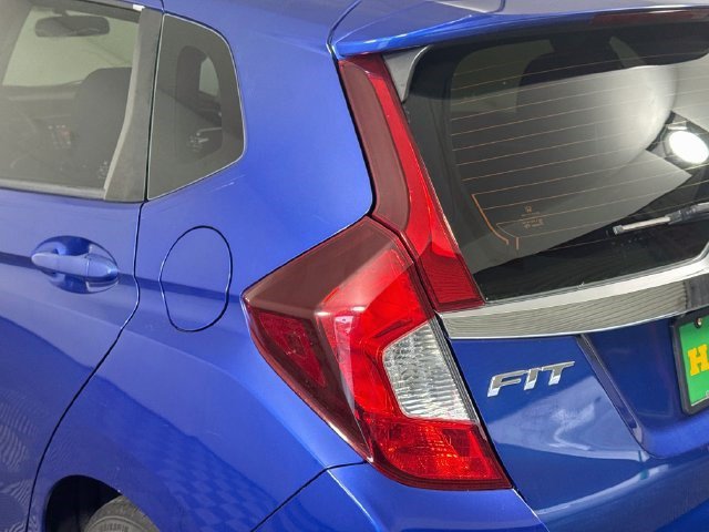 Used 2016 Honda Fit EX image 35