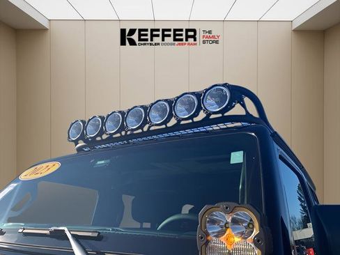 Used 2023 Jeep Gladiator Willys image 19