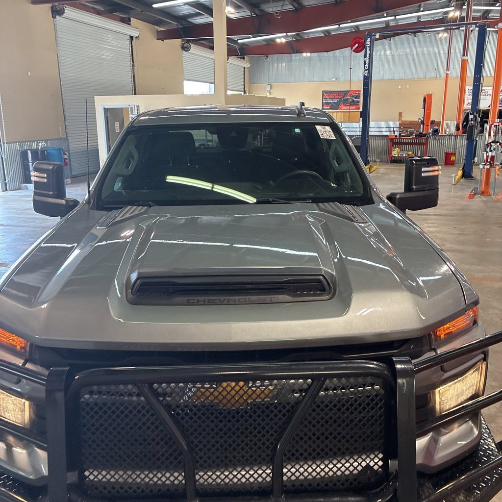 Used 2024 Chevrolet Silverado 2500 Custom w/ Custom Convenience Package AWD/4WD image 3