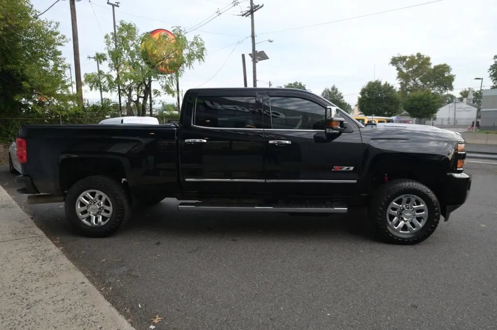 Used 2019 Chevrolet Silverado 3500 LTZ w/ Duramax Plus Package AWD/4WD image 6