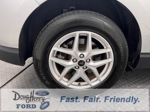 Used 2023 Ford Edge SEL image 16