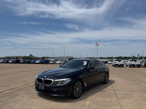 Used 2019 BMW 530i w/ Premium Package RWD image 9