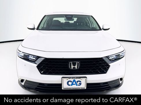 Used 2025 Honda Accord Touring image 2