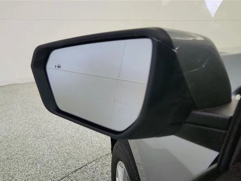 Used 2024 Chevrolet Equinox LT w/ LPO, Floor Liner Package image 24