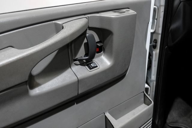 Used 2013 Chevrolet Express 3500 LT w/ LT Preferred Equipment Group RWD image 30