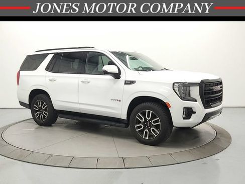 Used 2023 GMC Yukon AT4 w/ Technology Package AWD/4WD image 1