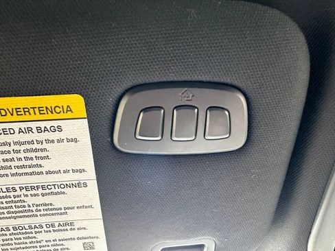 Used 2020 Ford Explorer Limited image 23