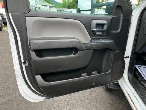 Used 2015 Chevrolet Silverado 3500 W/T w/ WT Convenience Package AWD/4WD image 9