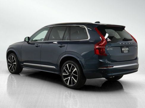 Used 2024 Volvo XC90 B5 Plus image 3
