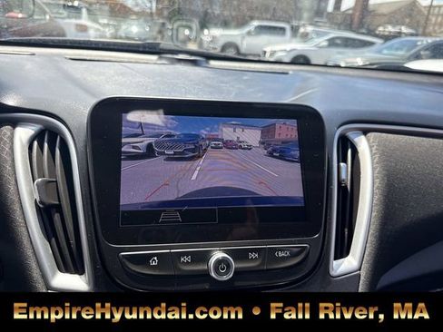 Used 2024 Chevrolet Malibu LT FWD image 24