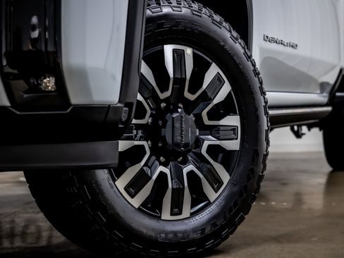 Used 2026 GMC Sierra 2500 Denali Ultimate image 21