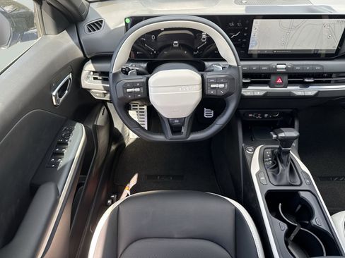 New 2025 Kia K4 GT-Line Turbo FWD image 12