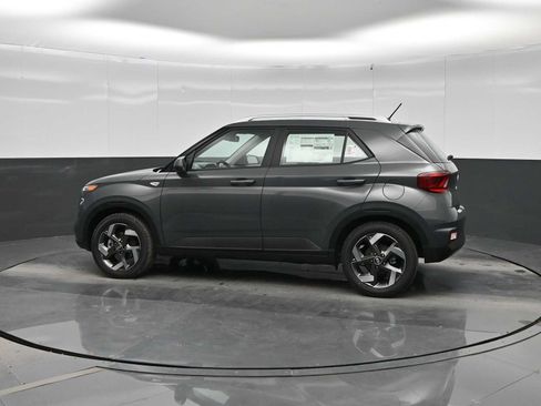 New 2026 Hyundai Venue SEL FWD image 5