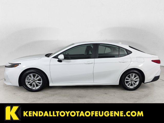 Used 2025 Toyota Camry LE FWD image 8
