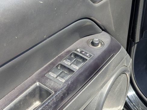 Used 2015 Jeep Patriot Sport w/ Power Value Group AWD/4WD image 24