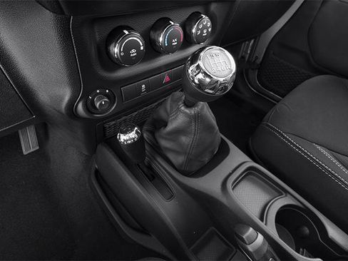 Used 2014 Jeep Wrangler Rubicon w/ Connectivity Group image 35