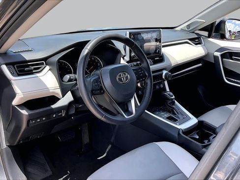 Used 2021 Toyota RAV4 XLE Premium AWD/4WD image 18