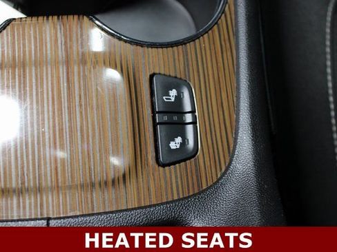 Used 2020 GMC Acadia SLE w/ Driver Convenience Package image 17