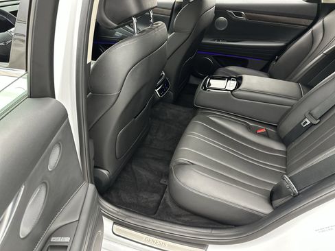 Certified 2025 Genesis G80 2.5T Advanced AWD/4WD image 23