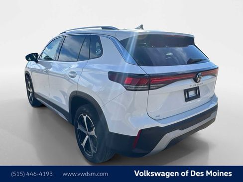 New 2026 Volkswagen Tiguan SE image 4