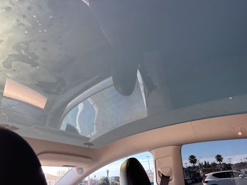 Used 2023 Tesla Model Y Long Range image 8