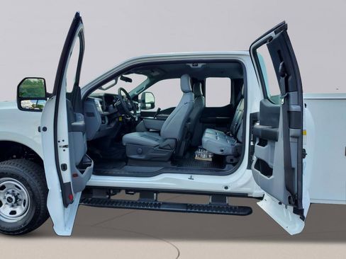 New 2025 Ford F350 XL w/ XL Chrome Package image 13