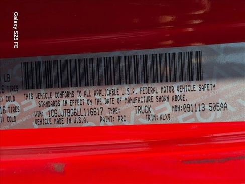 Used 2020 Jeep Gladiator Rubicon AWD/4WD image 17