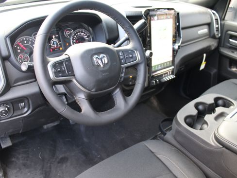 Used 2025 RAM 2500 Big Horn image 10