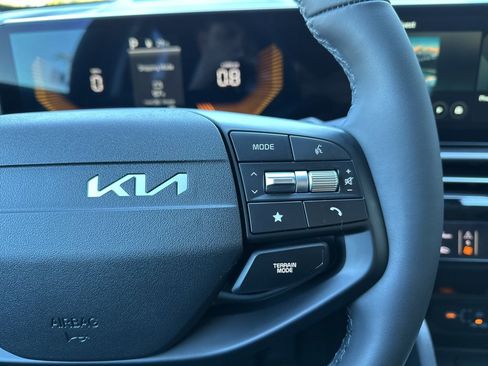 New 2026 Kia Sportage EX w/ EX Panorama Roof Package image 37