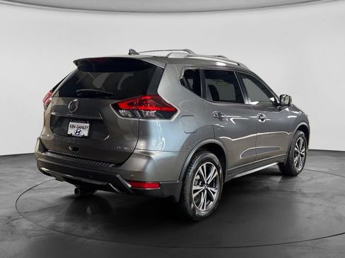 Used 2019 Nissan Rogue SV w/ Sun & Sound Touring Package AWD/4WD image 6