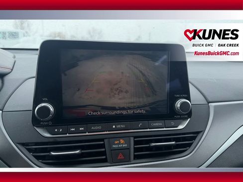 Used 2024 Nissan Altima 2.5 SR image 17