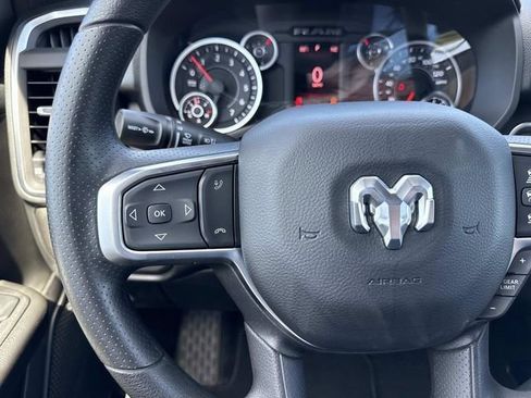 New 2026 RAM 1500 4x4 Crew Cab image 15