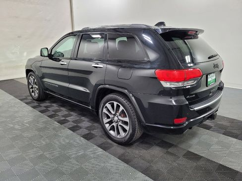 Used 2017 Jeep Grand Cherokee Overland AWD/4WD image 3