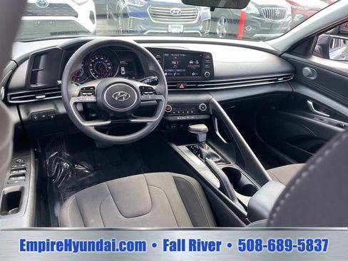 Used 2023 Hyundai Elantra SEL FWD image 12