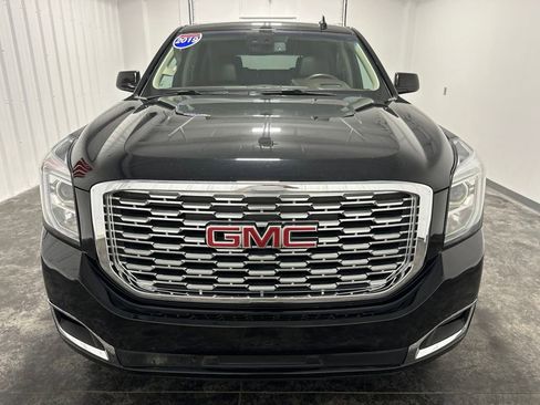 Used 2019 GMC Yukon Denali w/ Denali Ultimate Package AWD/4WD image 2
