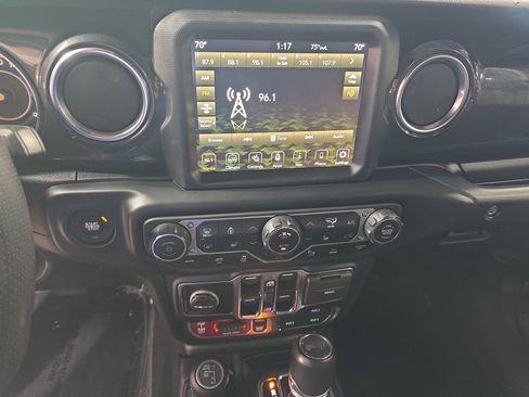Used 2023 Jeep Wrangler Unlimited Rubicon 392 w/ Xtreme Recon 35" Tire Package AWD/4WD image 19