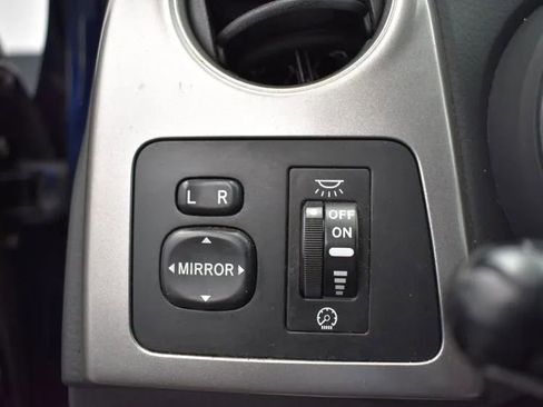 Used 2005 Toyota Matrix XR w/ Extra Value Pkg 2 image 23